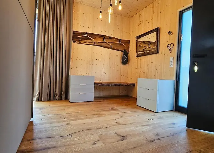 Elisabeth Ratsch an der Weinstraße